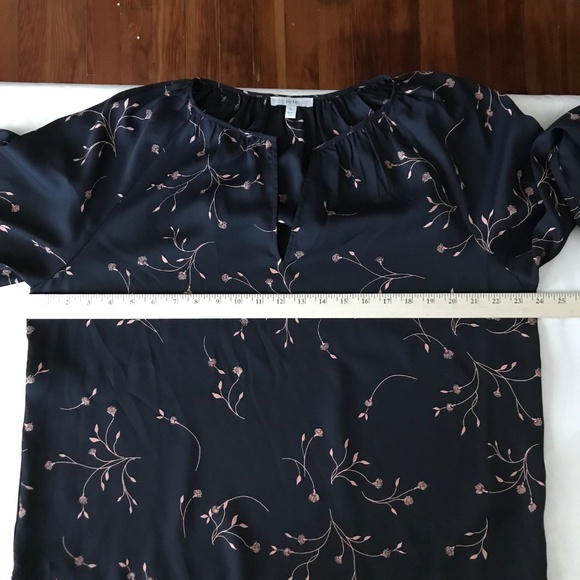 JOIE Floral Split Neck Blouse Black Pink Coral Top Women’s Size X-Large Size 1X - Picture 12 of 16